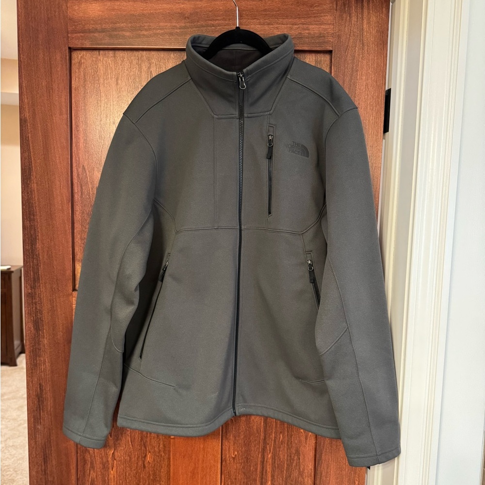 Like New ⭐️The North Face Men's Gray Performance Jacket